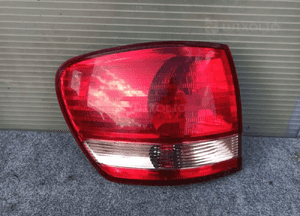 Toyota  avensis verso lampa tył tylna lewa oryginał wysyłka! 1
