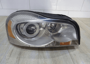 XC90 lampa prawa przednia xenon skretny 30698575 1