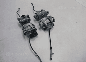 Jaguar xe X760 zacisk hamulcowy prawy lewy tył 4