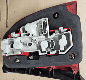 VW Passat B5 lift lampa tył tylna lewa  02 2