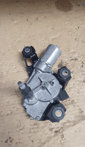 Nissan Qashqai J10 Lift Silniczek wycieraczek 0390201820 2
