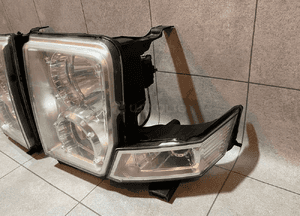 Jeep commander xk xh lampy przód oryginał uk ładne 15