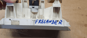 Panel nawiewu powietrza Land Rover Freelander 6