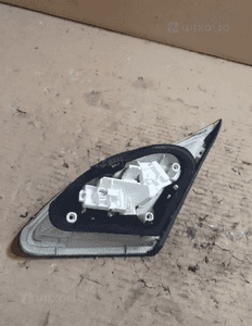 Lampa tylna lewa opel astra j 4