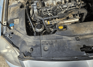 Toyota Avensis T25 osłona górna pasa przód chłodnicy 3