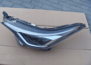Toyota c hr podszybie kompletne ładne 12