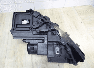 A1569063800 lampa PRAWY PRZOD MERCEDES GLA 10