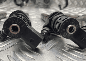 Bmw F10 F25 F30 układ paliwowy listwa pompa wtryski 7805423 7810702 7823463 12