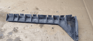Ślizg zderzaka prawy tył tylny Audi A8 D3 4E0807572A 5