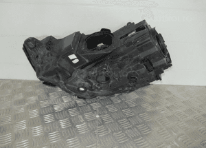 Lampa przednia przód prawa audi A3 lift 8V0 xenon nieskrętny 2016-2020 8