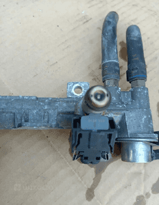 VW Golf IV 4 Polo Seat Leon Skoda Octavia Audi A2  1.4 1.6 16V listwa wtryskowa wtryskiwacz 036133319 8