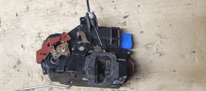 Zamek drzwi lewy przód przedni lewy Audi A8 D3 4E1837015 3