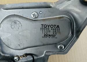 Toyota Avensis Verso silniczek wycieraczki tył tylnej 85020-44020 2