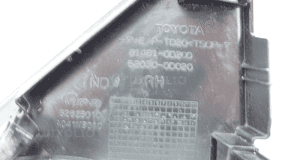 Toyota yaris iii 2011- atrapa kratka halogen zderzaka chrom prawy przód 5