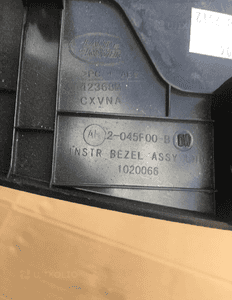 Obudowa licznika daszek Range Rover Sport Lift 2