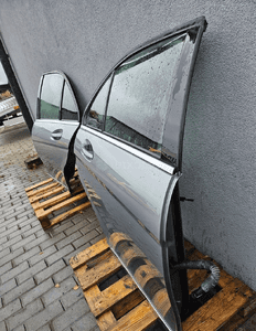 Mercedes c klasa W204 sedan drzwi tyl tylne lewe prawe C792 oryginał lakier 5