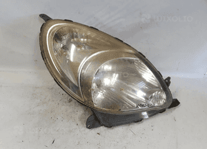 Lampa przednia prawa przód prawo toyota yaris verso 1