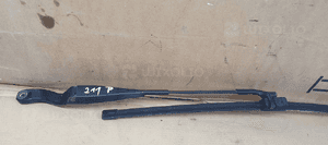 Ramie wycieraczki lewy przód Mercedes W211 2