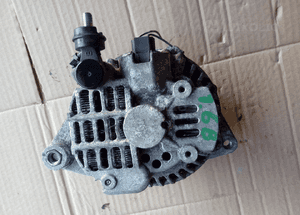 Mazda III 3 1.6 16V alternator 2