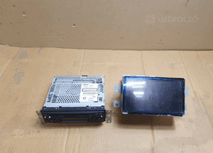 Nissan 28185-EQ300 / 28185EQ300 X-TRAIL (T30) 2005 Radio z odtwarzaczem CD plus wyświetlacz 283A0 EQ400 1
