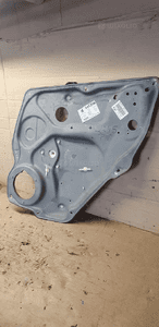 Mechanizm podnośnik szyby prawy tył Mercedes W245  A1697301679 2