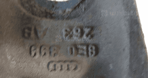 A4 B6 B7 łapa podpora skrzyni automat 8E0399263AB 3