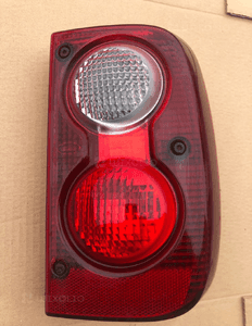 Lampa tylna prawa górna LAND ROVER FREELANDER 2003-2006 1