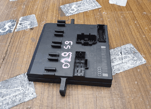 Moduł 8E0907279N Świateł Sterownik Komputer Swiatla Audi A4 B7 Seat Exeo 7