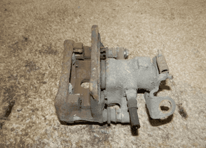 Zacisk Hamulcowy Jarzmo Tył Tylny Lewy Opel Tigra B 1.4 4