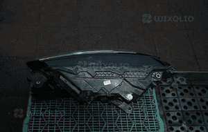 skoda super B FL lampa xenon WYSYŁKA 4