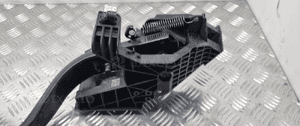 Bmw F44 pedał hamulca 6888753 4