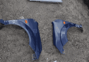 fiesta MK6 błotnik kolor T2 nr 9607 WYSYŁKA 2