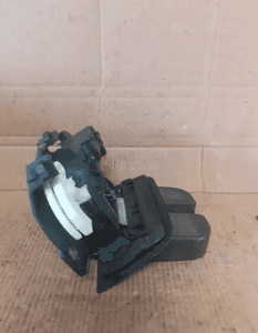 Zamek klapy tył audi A4 B7 nr 8E9827520A 2