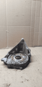 Łapa wspornik pompy wtryskowej Peugeot 307 2.0 HDI 96389217 2