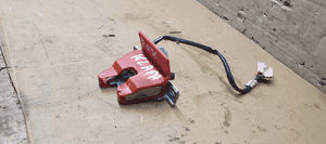 Zamek klapy bagażnika tył tylny VW FOX 5Z6827505 3