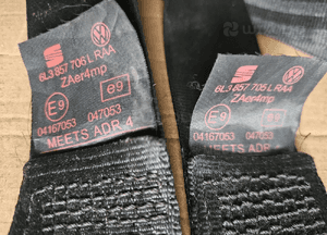 Seat Ibiza 02-08 6L pas bezpieczenstwa przod przedni prawy lewy 3D 6L3857705E 6L3857706E 2