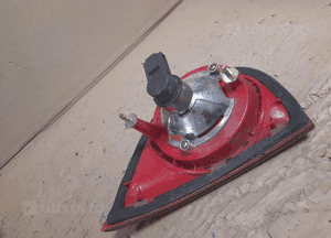 Lampa prawy tył w klapę vw golf v nr 1K6945094F 3