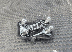 Wklad Lampa Lampy Oprawa Zarowki Mocowanie Tyl Prawy Tylne AUDI A4 B7 Sedan 12