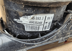 VW Golf 5 V  Plus lampa tył tylna lewa prawa w klapę 5M0945094J 5M0945093J 5