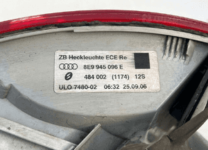AUDI A4 B7 III 07r lampa prawa tył 8E9945096E 10