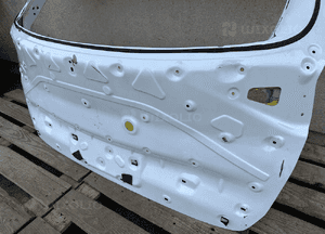 Klapa bagaznika tyl tylna kia sportage v 5 2021- bardzo ladna 4