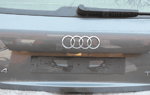 Tylna klapa audi A4 B8 avant LX7R 2012 4