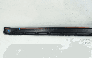 Listwa progowa prawa audi A4 B9 lift allroad 2019- 7