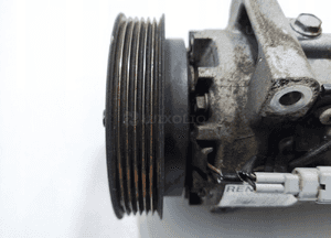 Sprężarka klimatyzacji renault clio iv 1.5 dci 926002352R 2013-2016 3