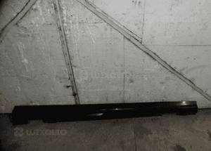 Mercedes W204 sedan nakładka na próg prawa k.l C040 1