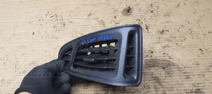 Kratka nawiewu powietrza lewa Ford Focus MK3 2