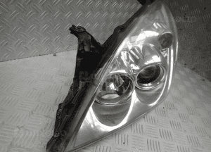 Lampa lewy przód  opel vectra c lift 93192377   13170916 2
