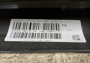 Listwa progowa prawa próg prawy bmw M3 G80 21- 2