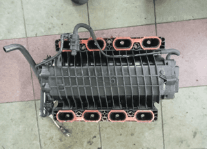kolektor ssący land rover 4.4 v8 2