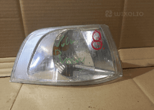 Migacz kierunkowskaz prawy volvo S40 V40 nr 30621832 1